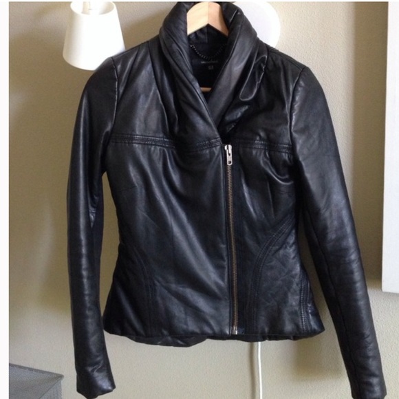 MUUBAA BLACK BUTTER SOFT PADDED LAMBSKIN LEATHER JACKET WITH SHAWL COLLAR - Picture 4 of 6